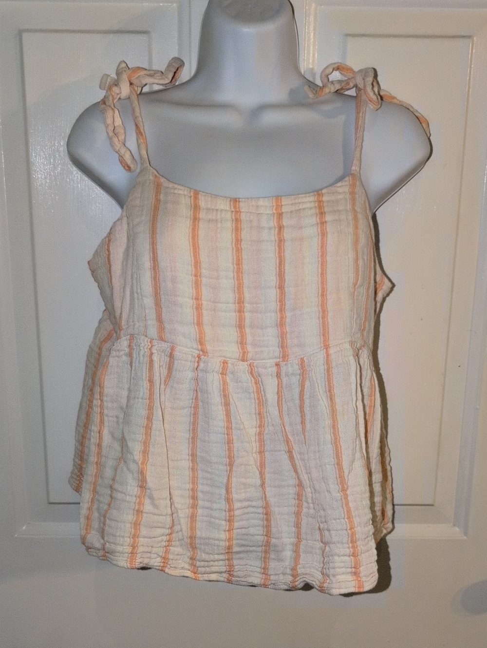 Old Navy White & Peach Striped Tie-Shoulder Peplum Camisole